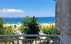 Blue Horizon Apartment