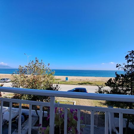 Blue Horizon Apartment Vrasná Екстериор снимка