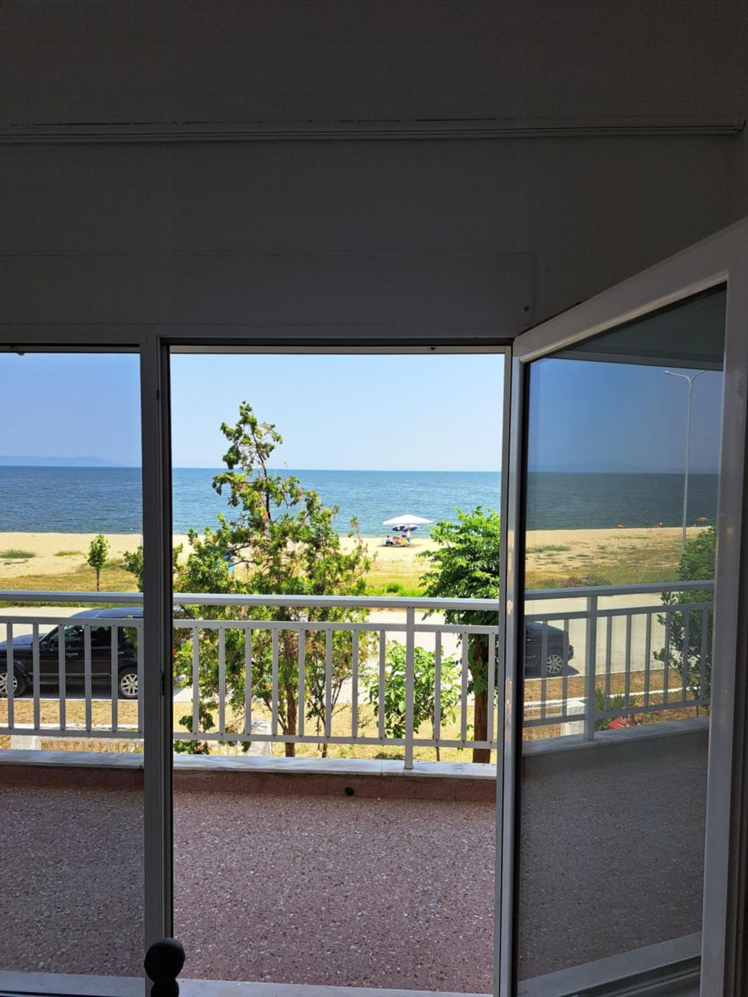 Blue Horizon Apartment Vrasná Екстериор снимка
