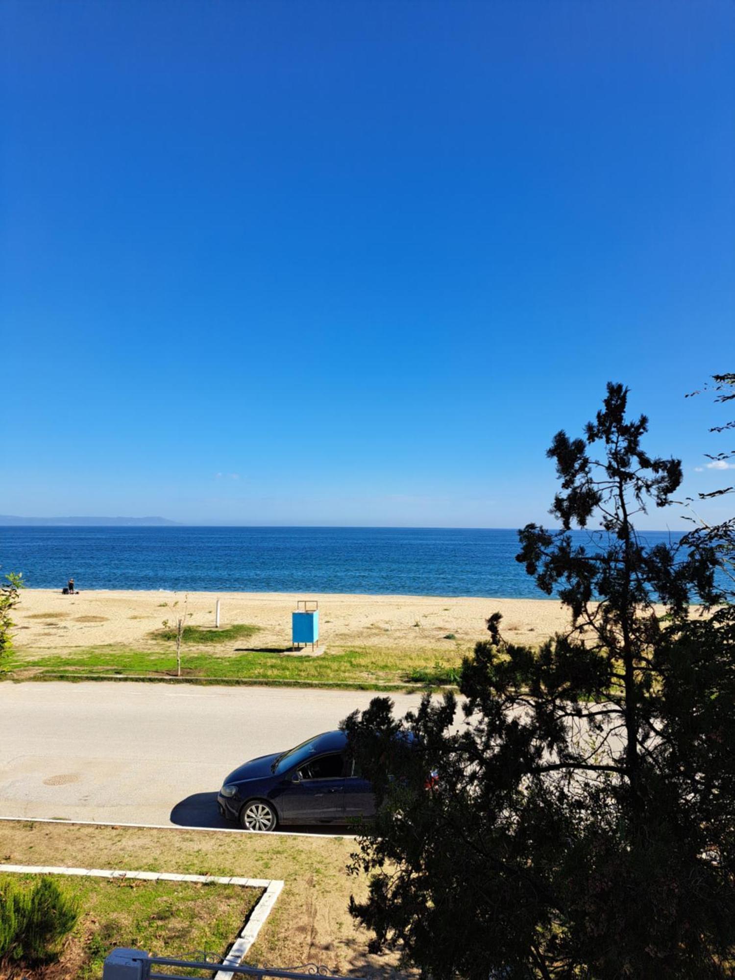 Blue Horizon Apartment Vrasná Екстериор снимка