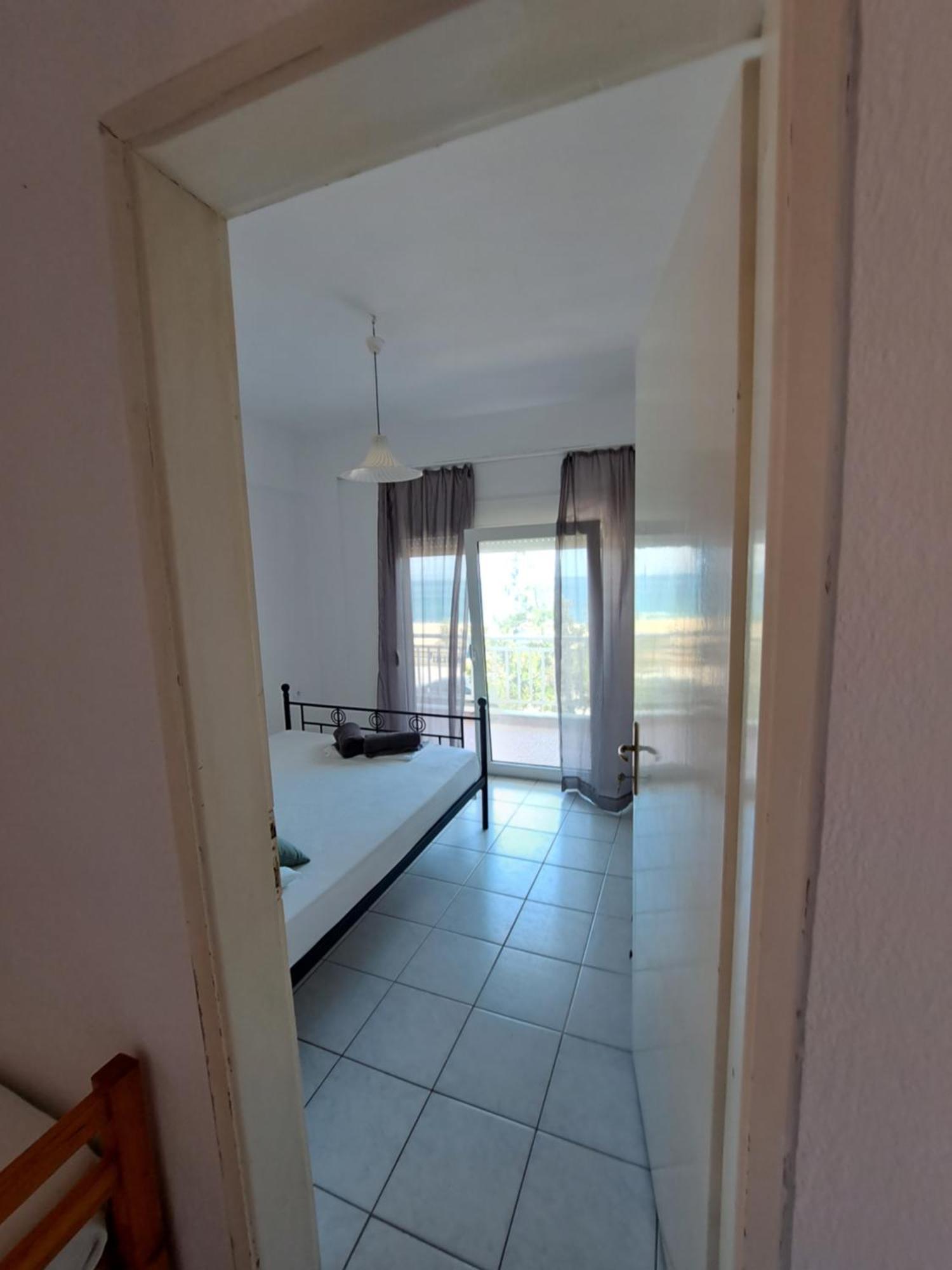 Blue Horizon Apartment Vrasná Екстериор снимка