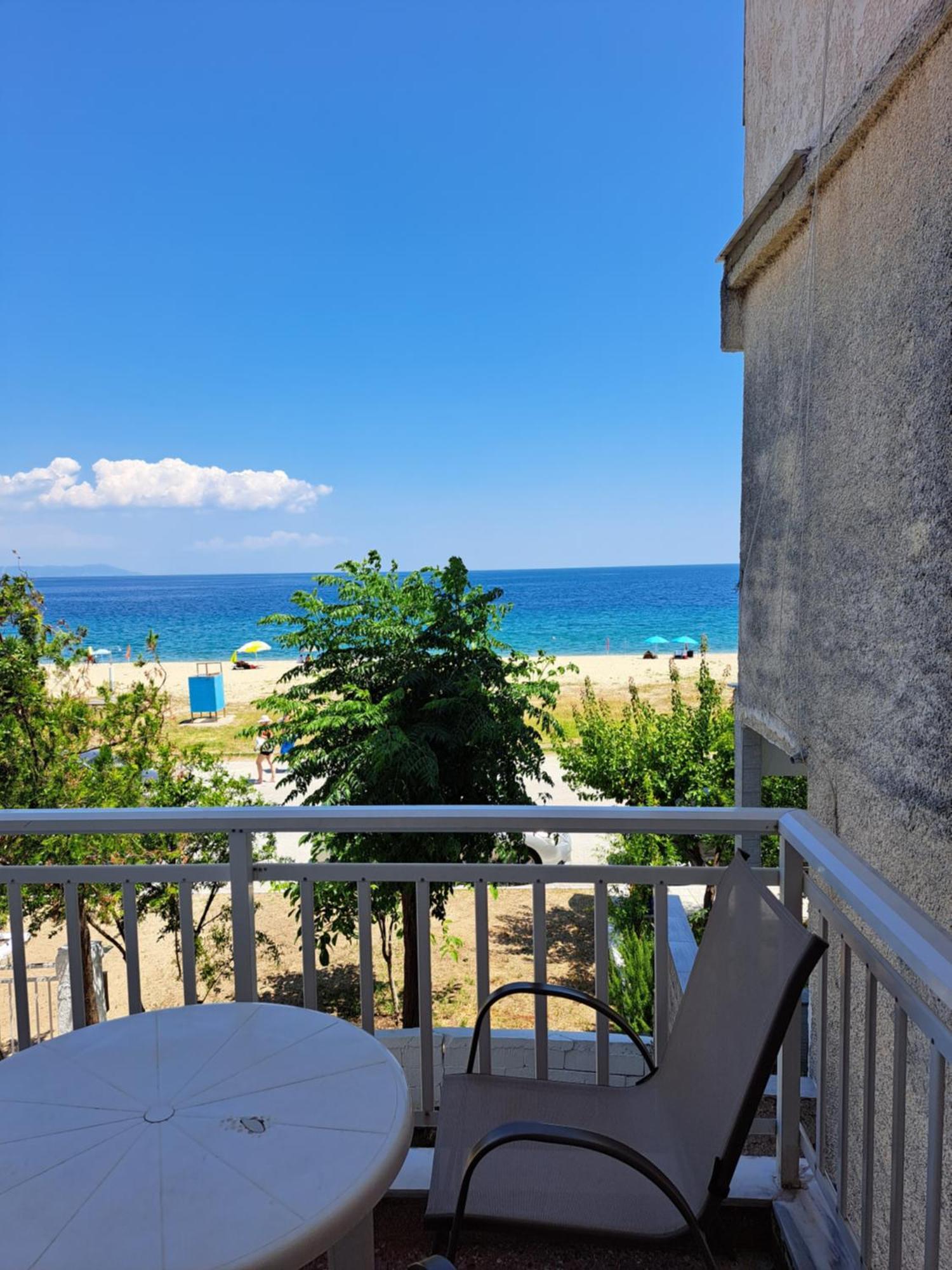 Blue Horizon Apartment Vrasná Екстериор снимка