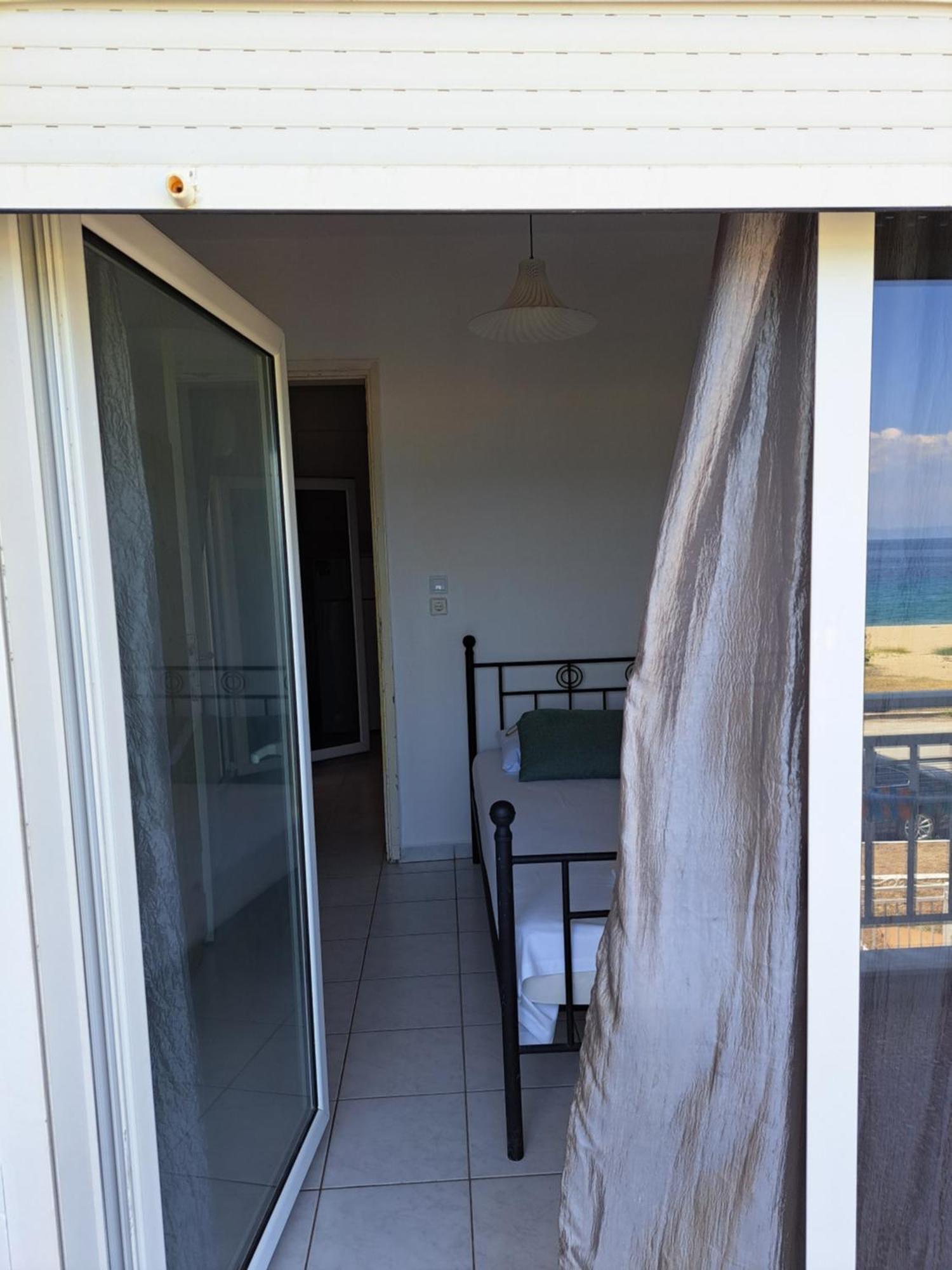 Blue Horizon Apartment Vrasná Екстериор снимка