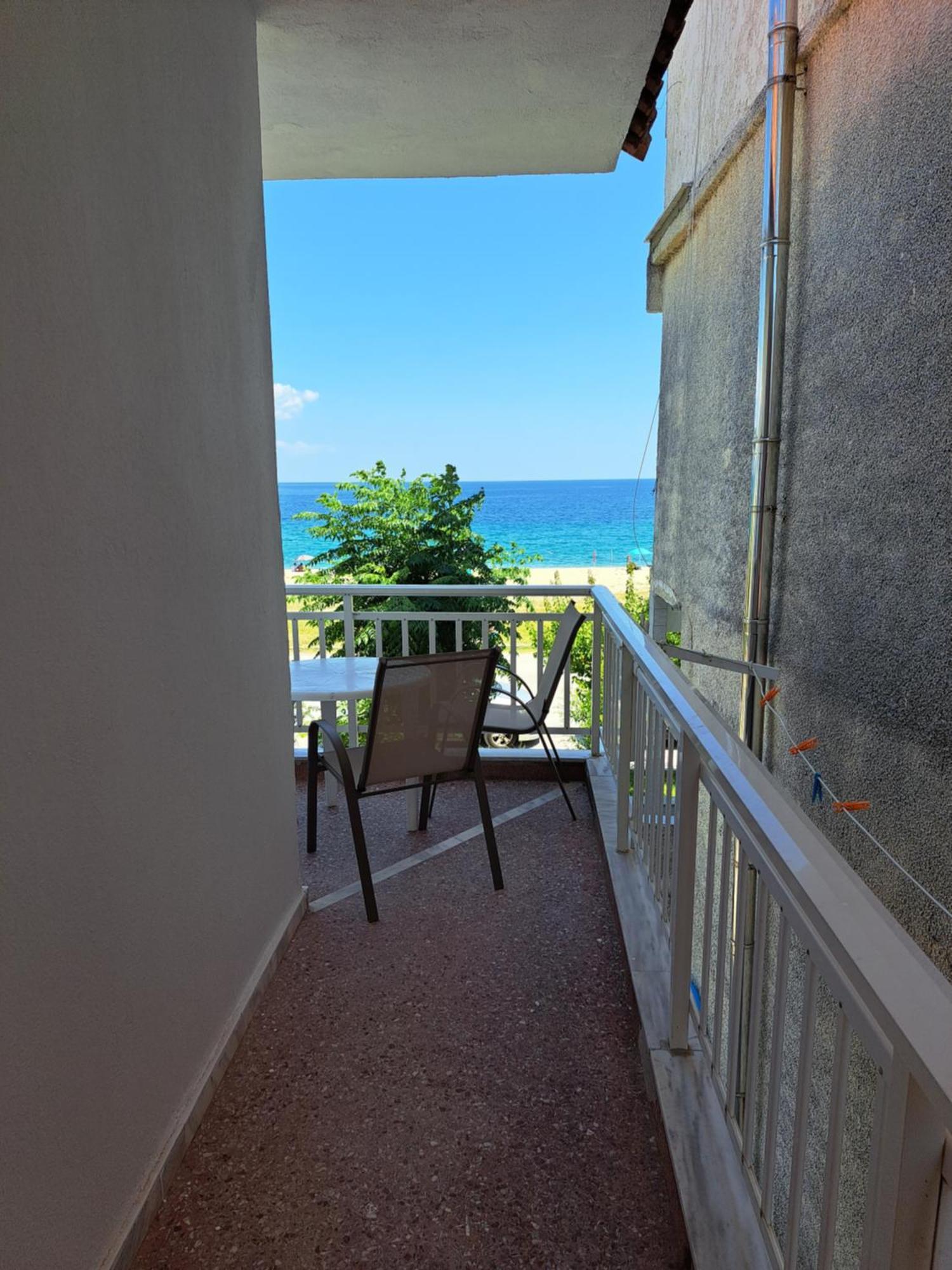 Blue Horizon Apartment Vrasná Екстериор снимка
